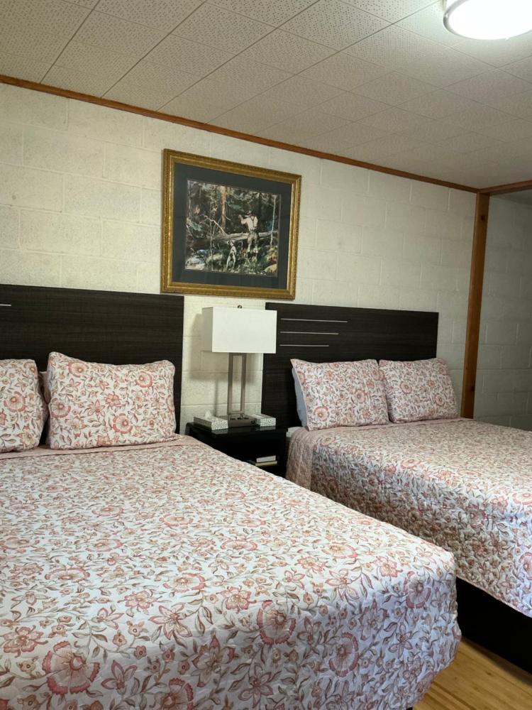 Classic Queen Room interior